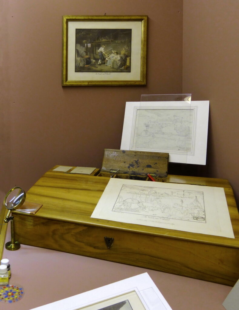 Regal mit Archivschachteln und Grossformatmappen